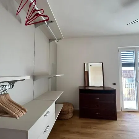 La Finestra Blu 2 Apartment *
